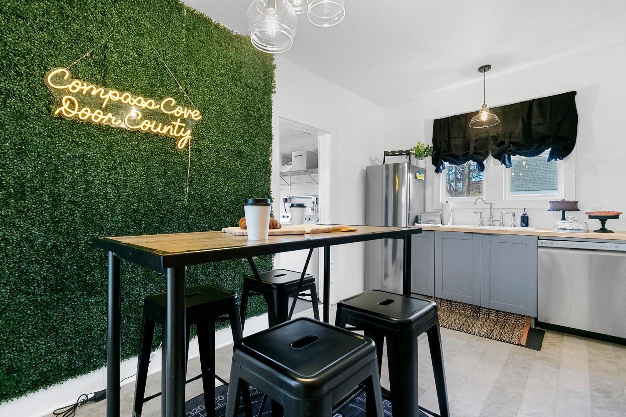 Compass Cove Downtown Home 斯特金贝 外观 照片
